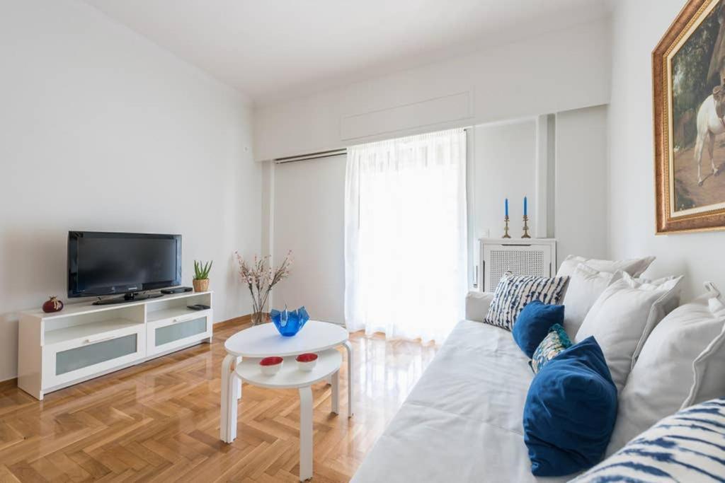 New! Bright & Remodeled 1Bed Apt 2Min Walk To Acropolis Apartamento Atenas Exterior foto