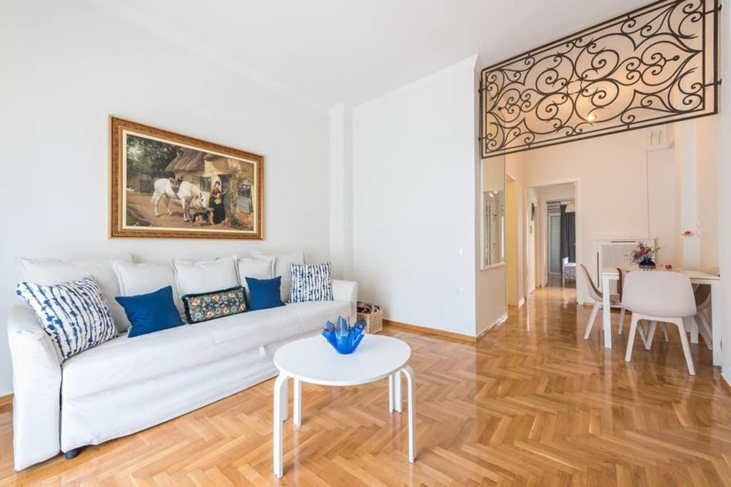 New! Bright & Remodeled 1Bed Apt 2Min Walk To Acropolis Apartamento Atenas Exterior foto